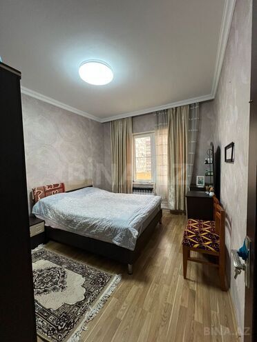 Продаётся 2-комн. вторичка 65 м², м. Иншаатчылар, photo 4 from 11