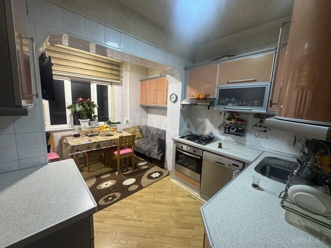 Satılır 4 otaqlı köhnə tikili 110 m², Yeni Yasamal q., photo 14 from 28