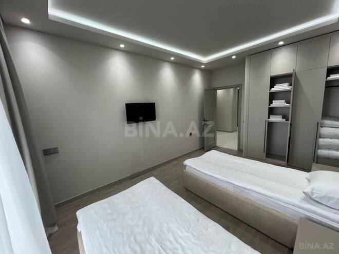 Сдаётся 3-комн. новостройка 130 м², Насиминский  р., photo 8 from 17