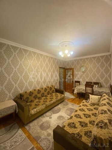 Satılır 3 otaqlı köhnə tikili 90 m², Yeni Günəşli q., photo 1 from 18
