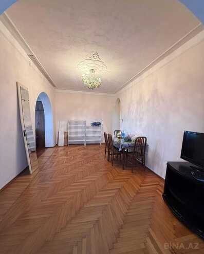 Satılır 1 otaqlı köhnə tikili 42 m², İnşaatçılar m., photo 3 from 11