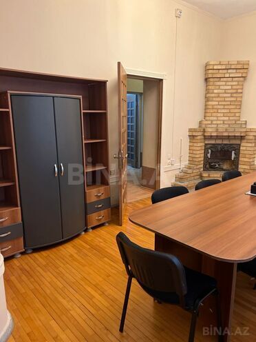 Сдаётся 3-комн. офис 100 м², м. Ичеришехер, photo 14 from 17