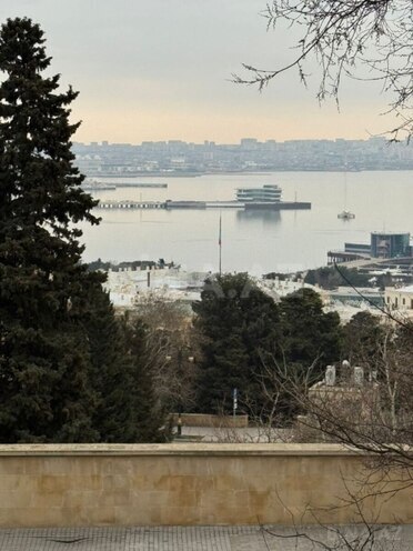 Продаётся 2-комн. вторичка 55 м², м. Ичеришехер, photo 16 from 20