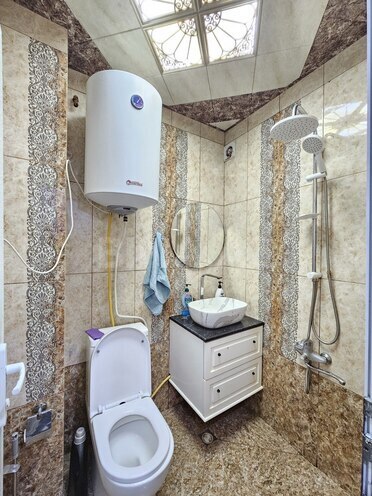 Продаётся 2-комн. вторичка 49 м², м. Насими, photo 14 from 17