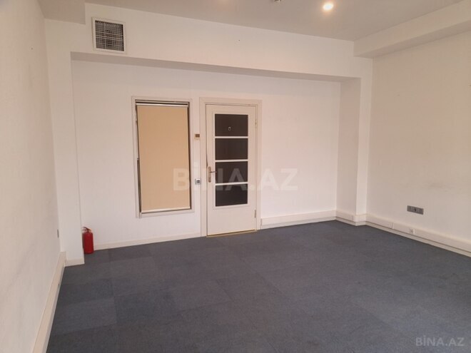 Сдаётся 1-комн. офис 35 м², м. Нариман Нариманов, photo 8 from 12