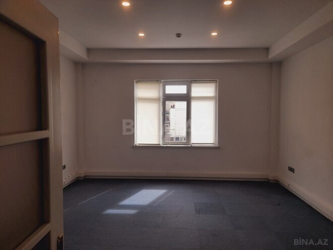 Сдаётся 1-комн. офис 35 м², м. Нариман Нариманов, photo 1 from 12