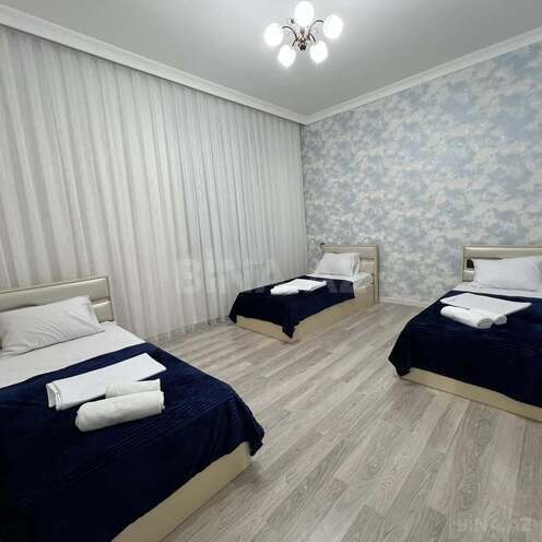 İcarəyə verilir 5 otaqlı həyət evi/bağ evi 240 m², photo 6 from 13