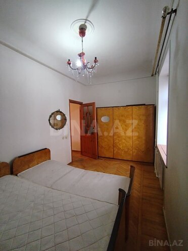 Satılır 2 otaqlı köhnə tikili 55 m², Elmlər Akademiyası m., photo 3 from 8