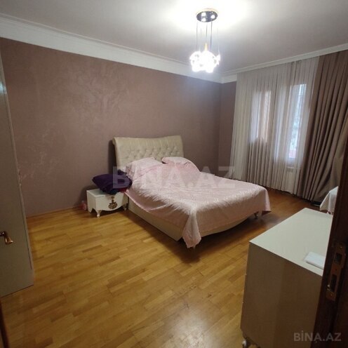 Продаётся 3-комн. вторичка 95 м², м. 28 мая, photo 3 from 12