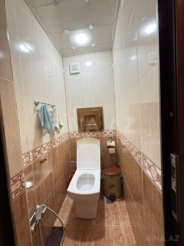 Продаётся 3-комн. вторичка 80 м², м. Элмляр Академиясы, photo 24 from 27