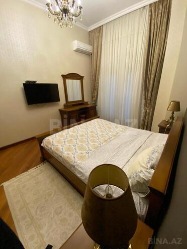 Сдаётся 2-комн. новостройка 70 м², м. Ичеришехер, photo 7 from 13