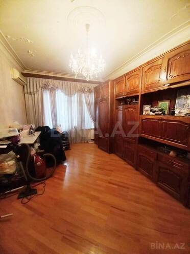 Satılır 5 otaqlı köhnə tikili 130 m², Azadlıq Prospekti m., photo 15 from 22