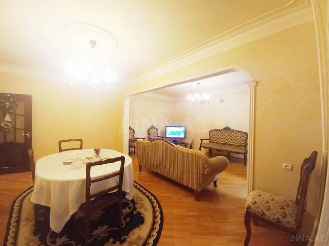 Satılır 5 otaqlı köhnə tikili 130 m², Azadlıq Prospekti m., photo 8 from 22
