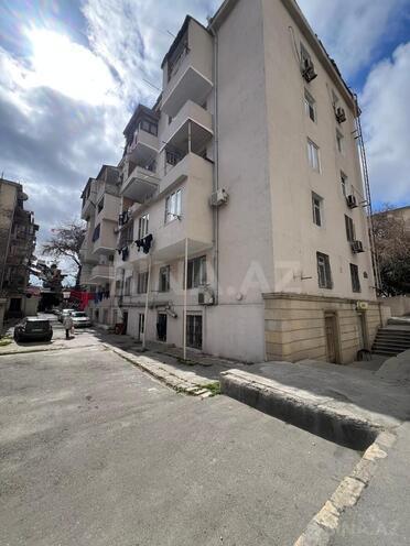 Satılır 3 otaqlı köhnə tikili 75 m², Elmlər Akademiyası m., photo 1 from 14
