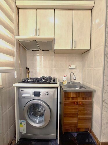 Satılır 2 otaqlı köhnə tikili 46 m², İnşaatçılar m., photo 9 from 13