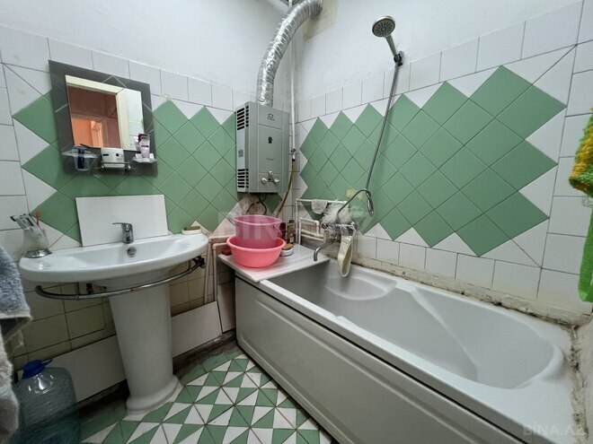 Продаётся 3-комн. вторичка 75 м², м. Элмляр Академиясы, photo 14 from 16
