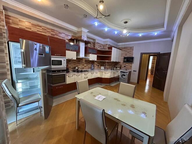 İcarəyə verilir 4 otaqlı yeni tikili 220 m², Elmlər Akademiyası m., photo 13 from 32
