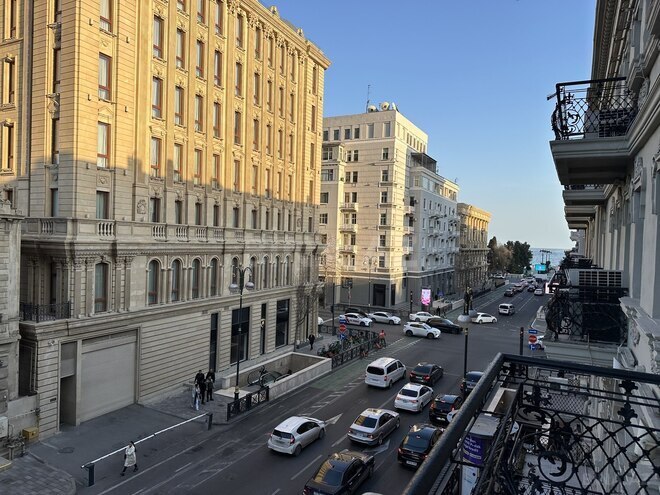 İcarəyə verilir 3 otaqlı köhnə tikili 70 m², Sahil m., photo 3 from 11