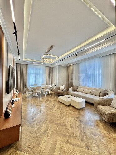 Продаётся 4-комн. новостройка 166 м², м. Элмляр Академиясы, photo 1 from 18