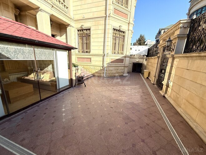 Продаётся 12-комн. дом/дача 1 200 м², м. Насими, photo 4 from 32