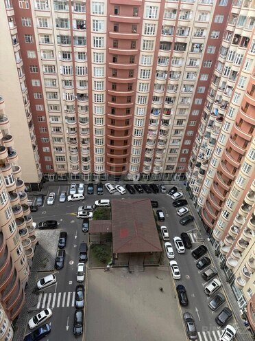 Продаётся 3-комн. новостройка 138 м², пос. Бадамдар, photo 1 from 17