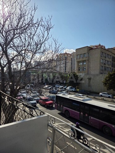 Продаётся 2-комн. вторичка 40 м², м. Нариман Нариманов, photo 16 from 17