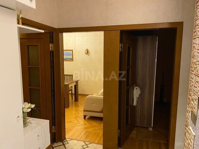 Продаётся 3-комн. вторичка 80 м², м. Ази Асланов, photo 11 from 22