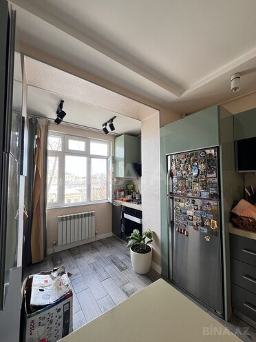 Satılır 2 otaqlı köhnə tikili 55 m², Yasamal r., photo 4 from 12