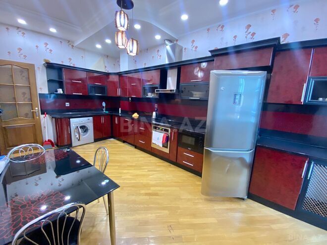 İcarəyə verilir 4 otaqlı yeni tikili 200 m², 28 May m., photo 12 from 26