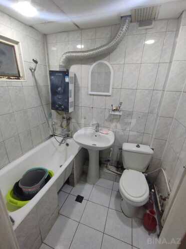 Продаётся 2-комн. вторичка 35 м², м. Иншаатчылар, photo 10 from 13