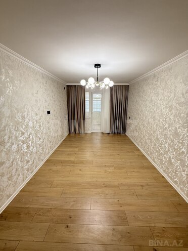 Продаётся 3-комн. вторичка 80 м², м. Нефтчиляр, photo 3 from 19