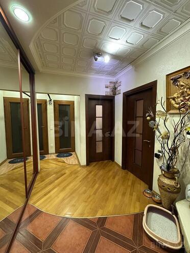 Satılır 3 otaqlı köhnə tikili 80 m², Xalqlar Dostluğu m., photo 1 from 17
