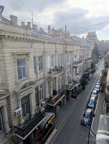 Satılır 3 otaqlı köhnə tikili 70 m², 28 May m., photo 20 from 23