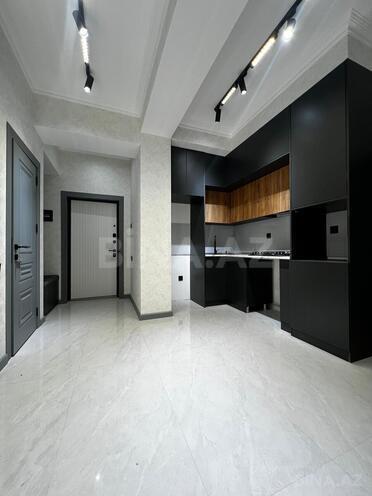 Продаётся 3-комн. новостройка 80 м², м. Кара Караев, photo 1 from 12