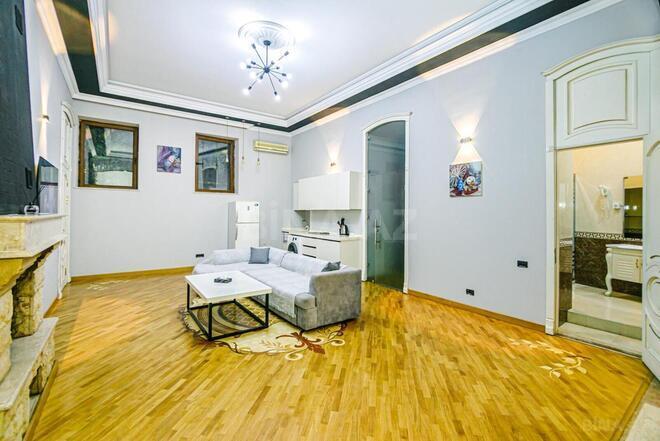 İcarəyə verilir 4 otaqlı köhnə tikili 130 m², Sahil m., photo 4 from 25