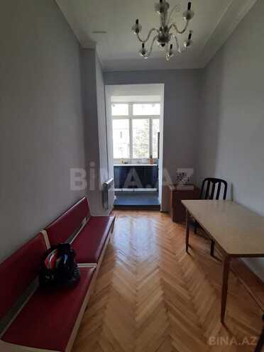 Сдаётся 3-комн. вторичка 120 м², м. Ичеришехер, photo 6 from 17