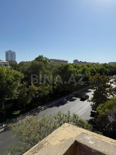 Satılır 3 otaqlı köhnə tikili 70 m², Nəsimi r., photo 11 from 12