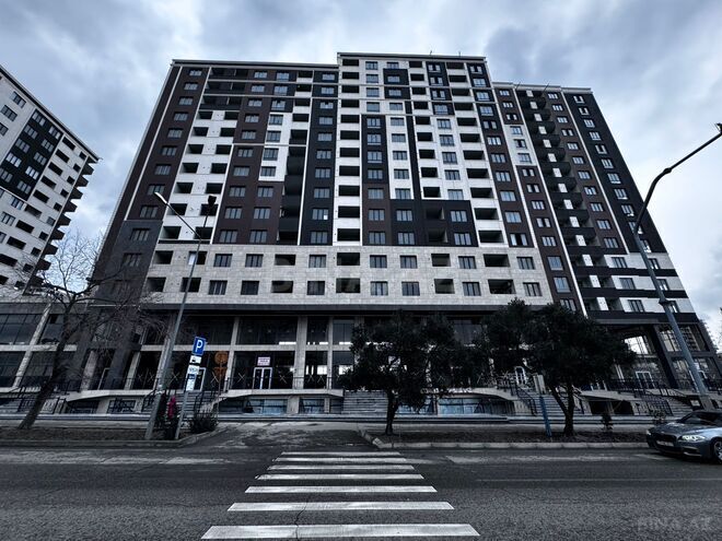 Продаётся 3-комн. новостройка 94 м², м. Нефтчиляр, photo 1 from 13