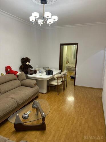 Satılır 2 otaqlı köhnə tikili 45 m², Nizami m., photo 1 from 9