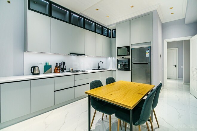 Сдаётся 3-комн. новостройка 151 м², м. Низами, photo 11 from 26