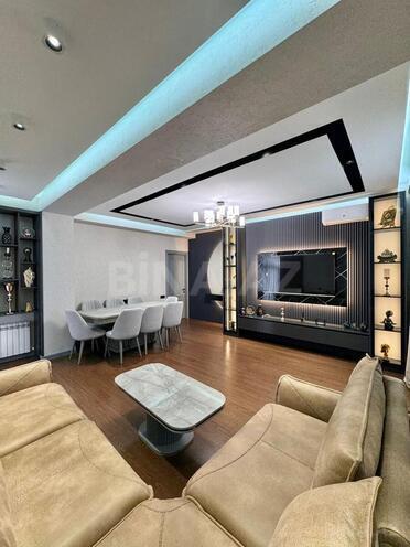 Продаётся 3-комн. новостройка 105 м², м. 8 ноября, photo 1 from 15