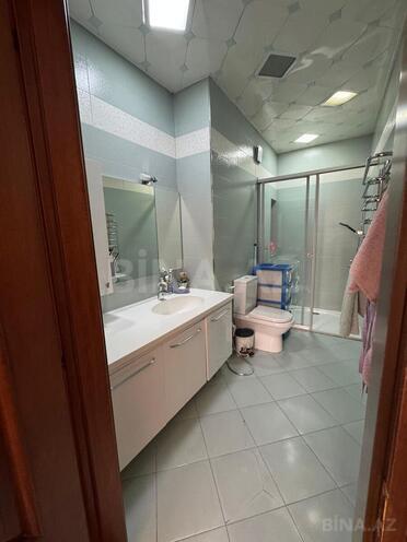 Продаётся 3-комн. новостройка 175 м², Насиминский  р., photo 21 from 24
