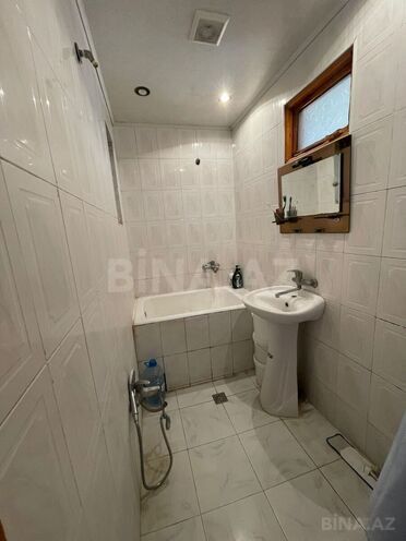 Satılır 2 otaqlı köhnə tikili 65 m², 8 Noyabr m., photo 3 from 9