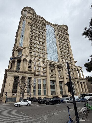 Продаётся 2-комн. новостройка 107 м², м. Элмляр Академиясы, photo 3 from 16