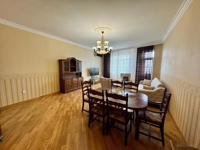 Сдаётся 4-комн. новостройка 150 м², м. Элмляр Академиясы, photo 6 from 31