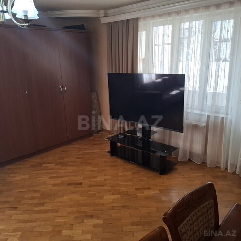 Satılır 3 otaqlı köhnə tikili 88 m², 8 Noyabr m., photo 3 from 21