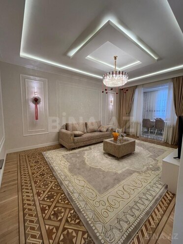Satılır 3 otaqlı köhnə tikili 117 m², Nəriman Nərimanov m., photo 1 from 16