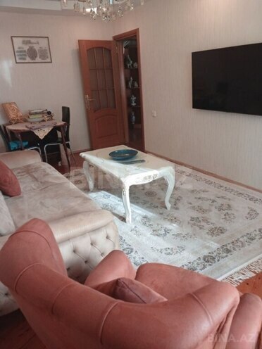 Satılır 3 otaqlı köhnə tikili 85 m², 8 Noyabr m., photo 3 from 11