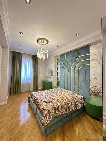 Продаётся 3-комн. новостройка 166 м², м. Низами, photo 8 from 16