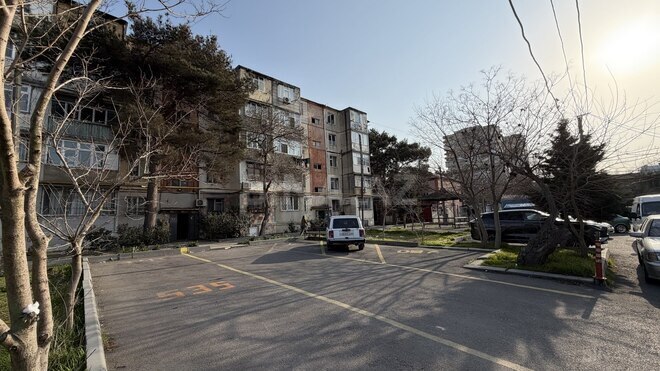 Satılır 3 otaqlı köhnə tikili 80 m², Neftçilər m., photo 1 from 15